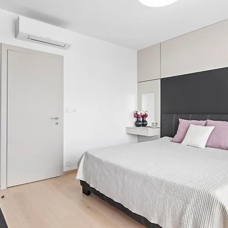 Appartement Eurovea Tower 33Rd Floor City And Hills View Bratislava