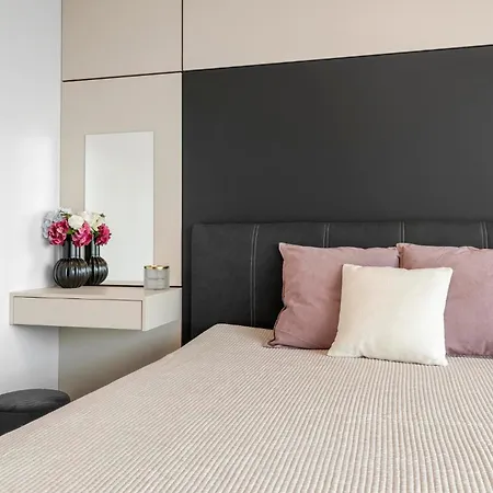 Appartement Eurovea Tower 33Rd Floor City And Hills View *